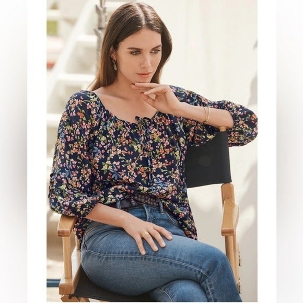 Johnny Was JADE Size M Floral Peasant Blouse Tunic Navy Tie Neck Boho